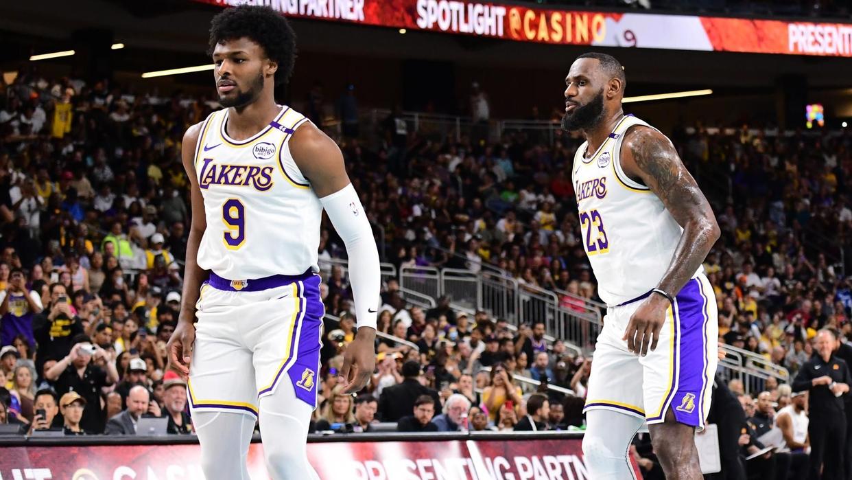 关于浓眉哥爆冷击败巴塞罗那，比分优势明显引爆全场！的信息