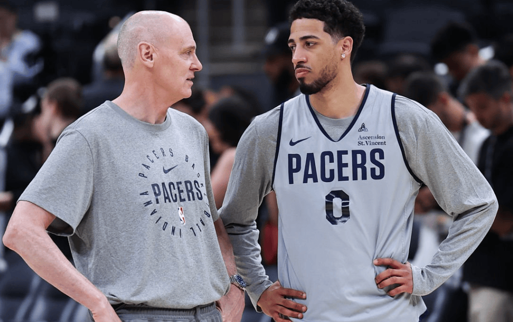 科维托娃在老鹰比赛中出色防守，连败引发热议！