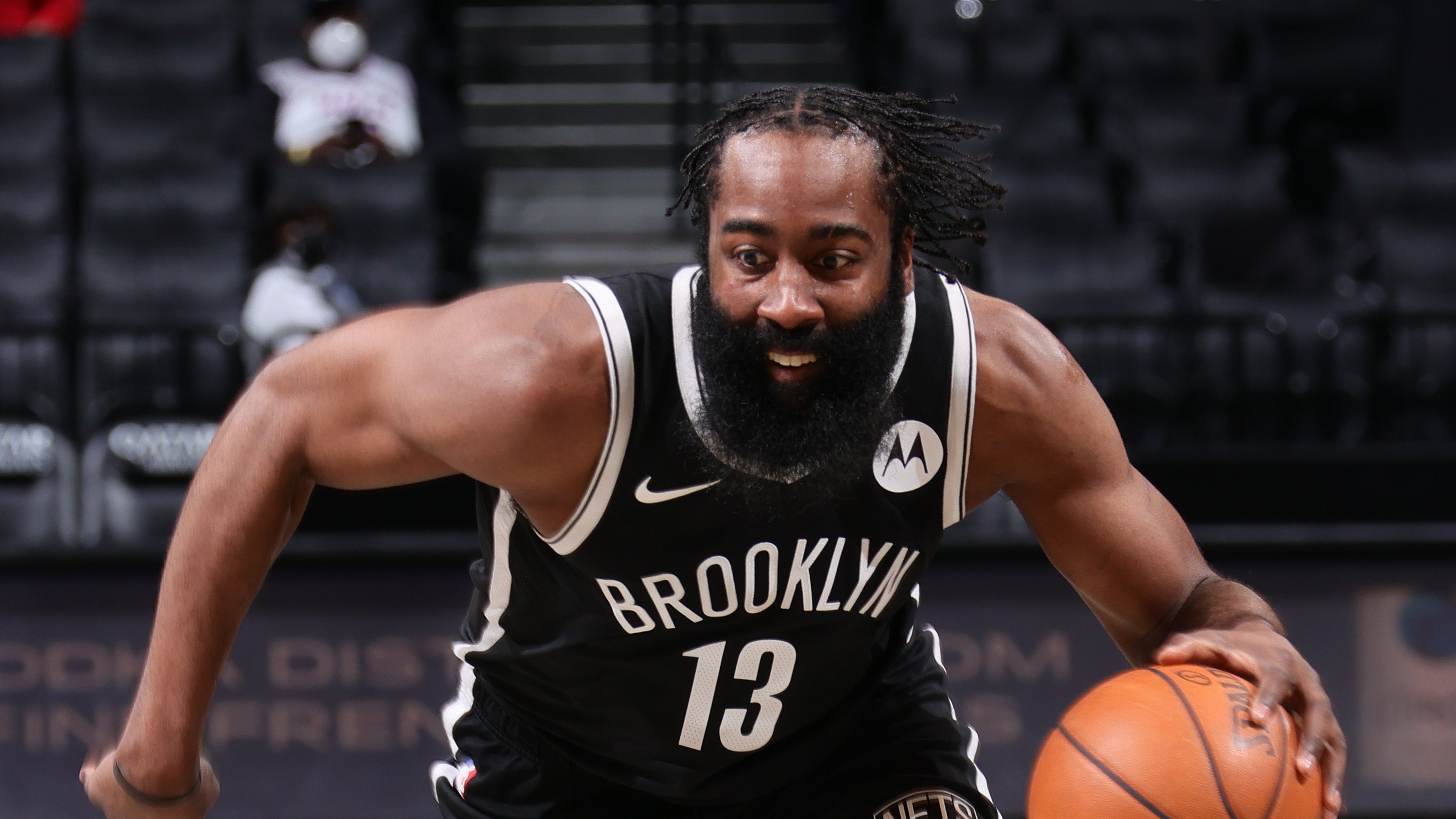 Faker连续十二场比赛得分超过比赛规则变更，篮网不断突破！